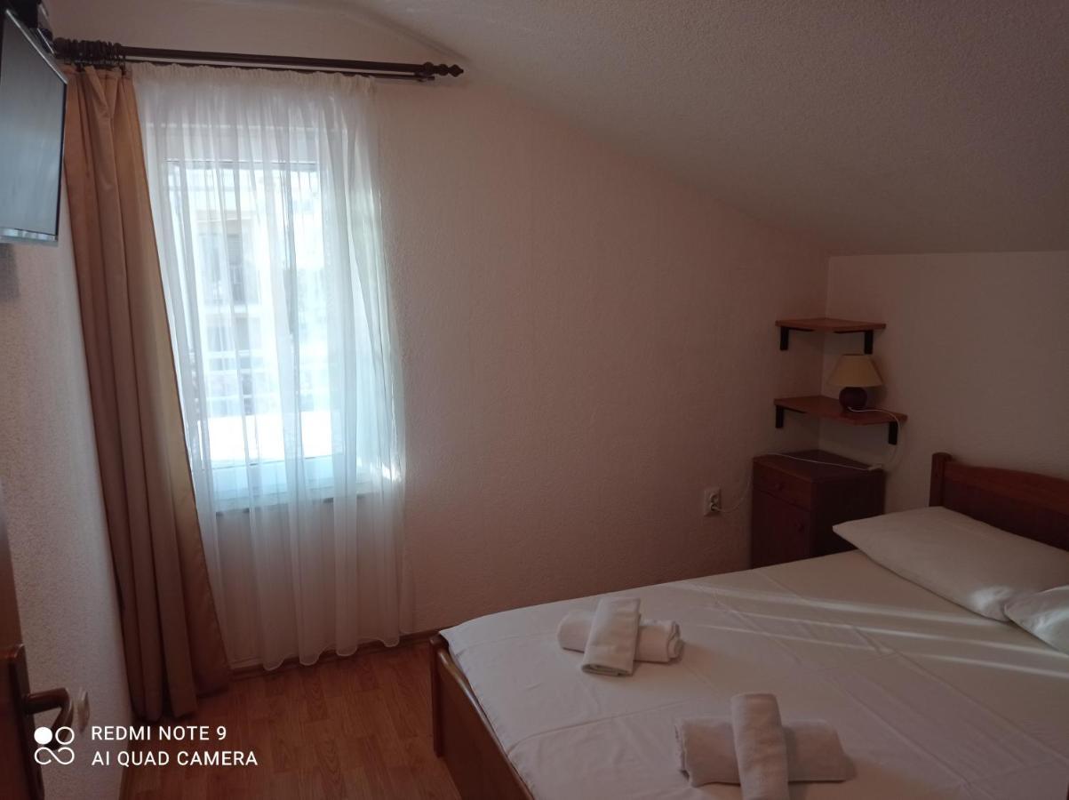 Apartments Mihovil Omiš Exterior foto