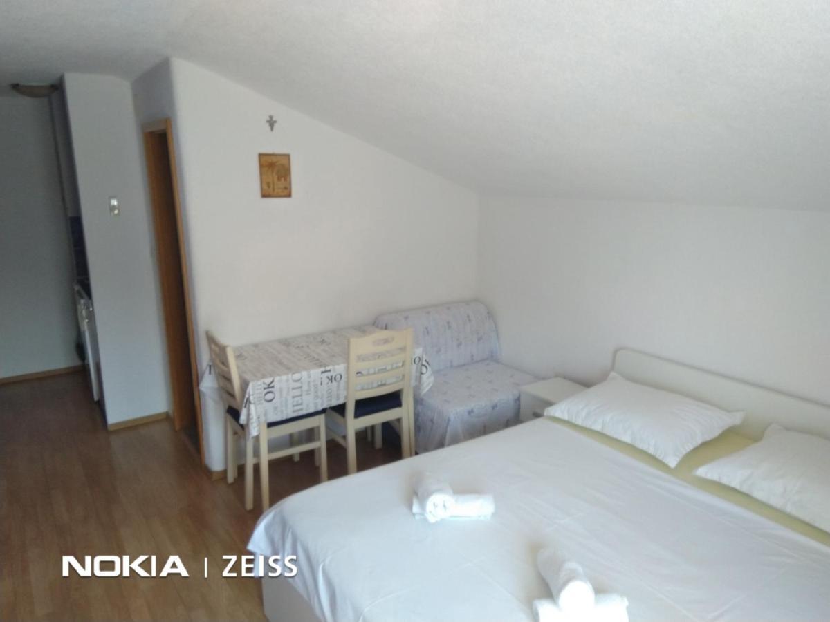 Apartments Mihovil Omiš Exterior foto
