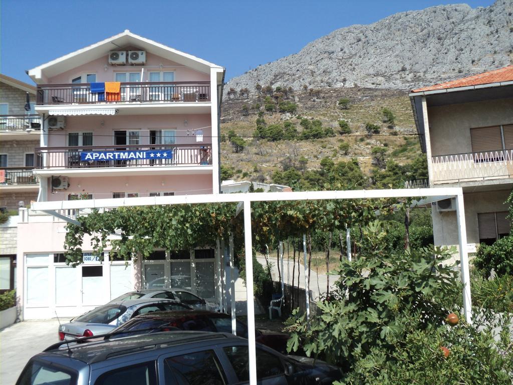 Apartments Mihovil Omiš Exterior foto